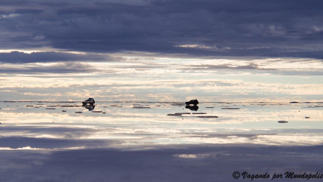 El-Salar-de-Uyuni-efecto-espejo
